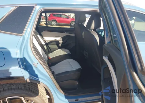 2025 Volkswagen Tiguan 2.0T Sel R-Line from USA, damaged, VIN 3VVLR7RM8SM059302